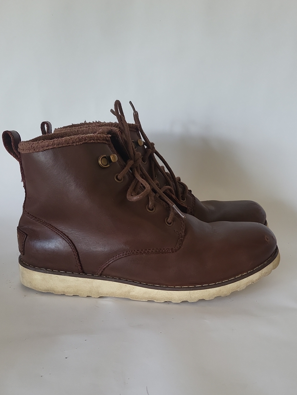 UGG Boys Maple Brown Leather Lace-Up Boots Sherpa Trim Size 5 Youth